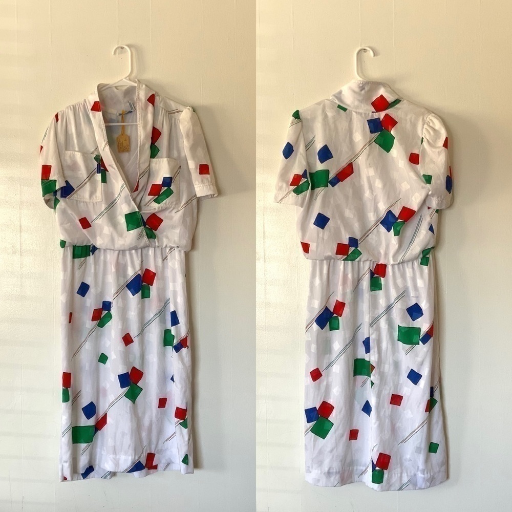 𝅺VINTAGE Leslie Fay Abstract Lines Square Dress